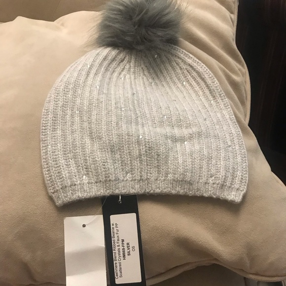 Carolyn Rowan - Picture 2 of 4